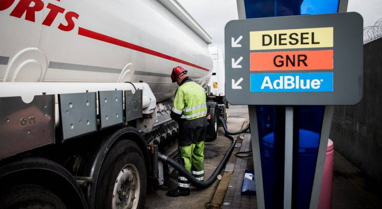 Ravitaillement en carburant d'un camion